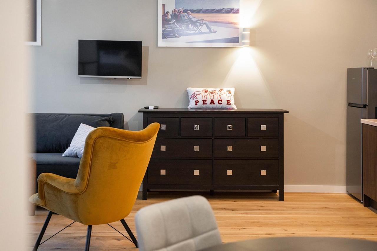 Piekna Yellow Studio Varşova Dış mekan fotoğraf