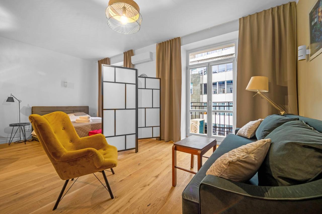 Piekna Yellow Studio Varşova Dış mekan fotoğraf
